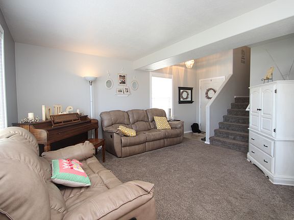 4th image of 5431 N Scarsborough Way