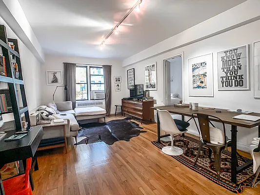 Rented by Brown Harris Stevens | media 19