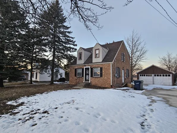 4800 West Green Tree ROAD, Milwaukee, WI 53223