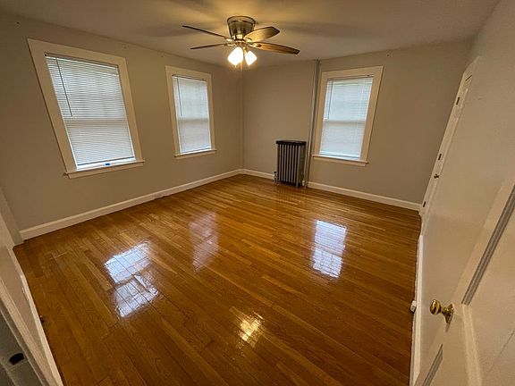 4th image of 16 Highland St #1