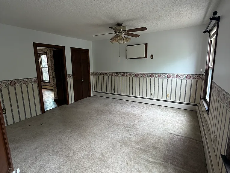 13 W School St #15 — Photo 8