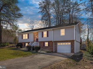 6012 Collier Dr, Fredericksburg, VA 22407