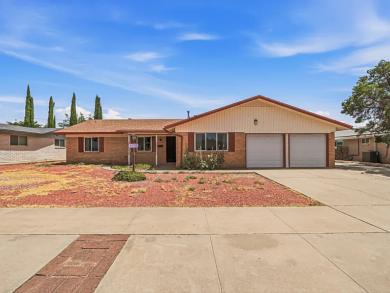 8700 Cielo Vista Dr — Photo 1