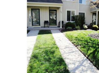 367 Woodlake Dr, Marlton, NJ 08053