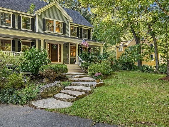 3rd image of 64 Parsonage Ln