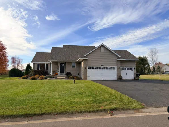 17330 Bataan St NE, Ham Lake, MN 55304