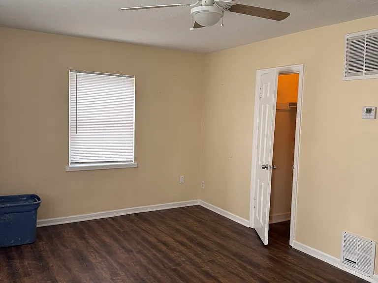 664 S Wheatland Ave #1 — Photo 5