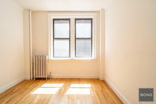 Rented by Bond New York | media 34