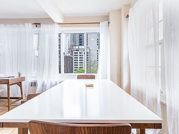 5th image of 249 E 48th St APT 10H
