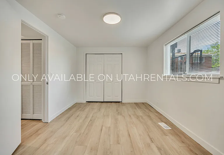 1535 S 450th St E — Photo 13
