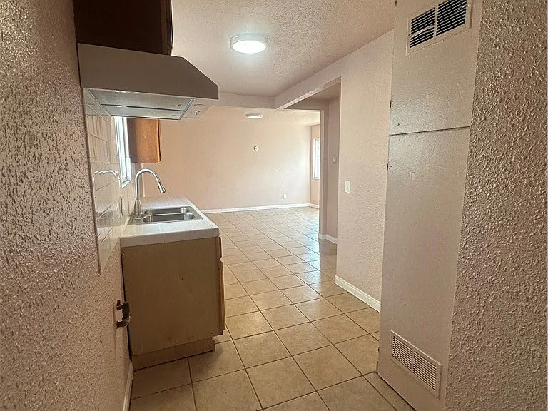 4243 Burns Ave — Photo 8