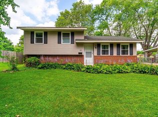 3269 Sundale Rd, Columbus, OH 43232