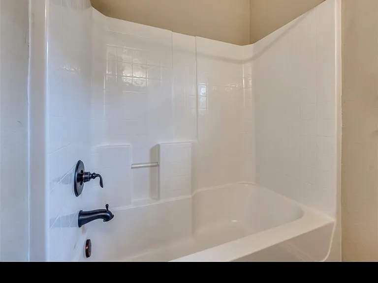 4413 Osprey Dr — Photo 7