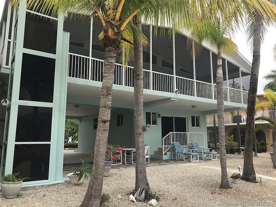 2nd image of 112 Harbor Ln
