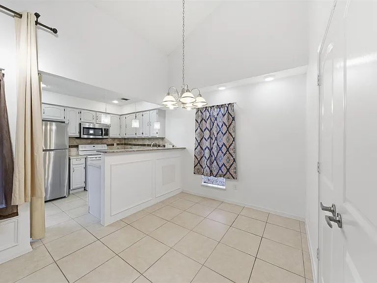 12503 Newbrook Dr — Photo 6