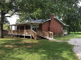 477 Jones Cir, Byrdstown, TN 38549