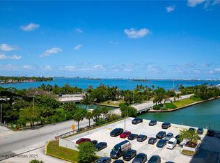 600 NE 36th St APT 702, Miami, FL 33137