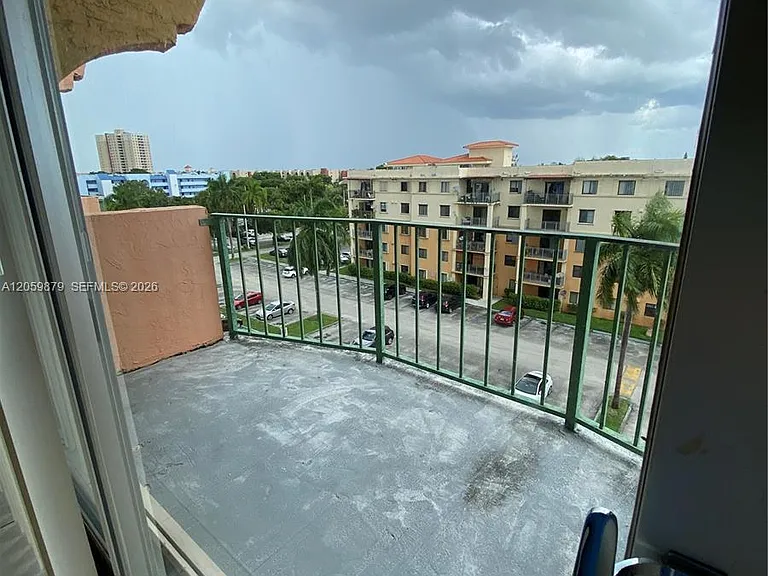 9350 Fontainebleau Blvd #602 — Photo 23
