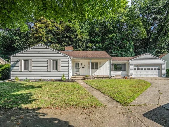 247 Itzen Ct, South Haven, MI 49090