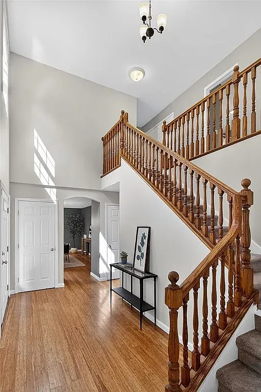 3 bed, 2.5 bath, 3247 sqft, $3,000 — Photo 2