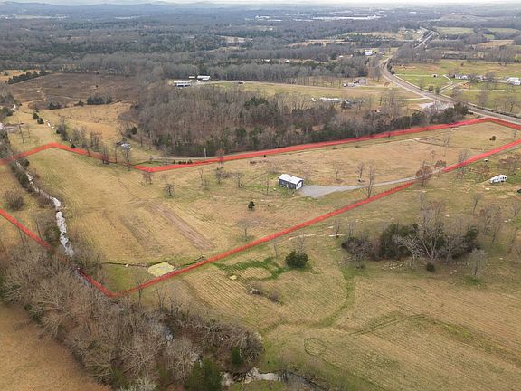 3rd image of 750 Railroad Rd