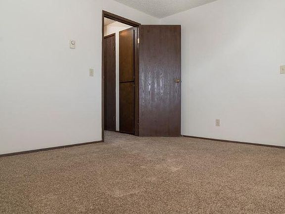 5th image of 14701 C St S #43