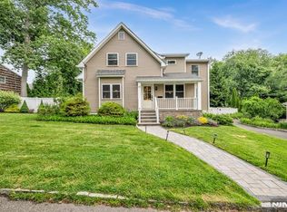 38 Hillside Ave, Emerson, NJ 07630