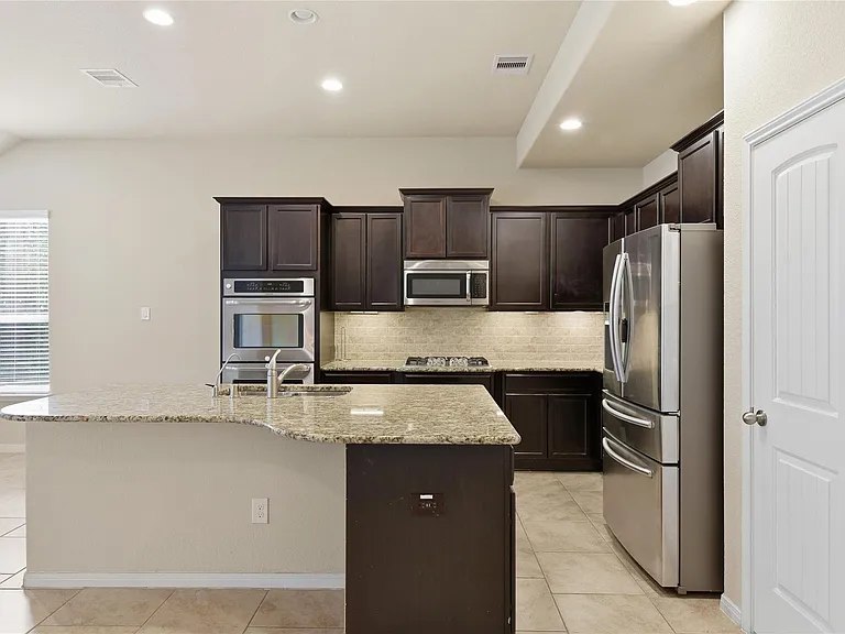 23207 Verita Ct — Photo 12
