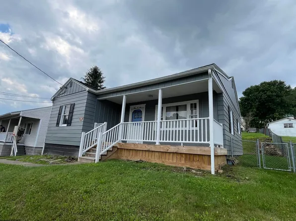 306 Thomas Ave, Nutter Fort, WV 26301