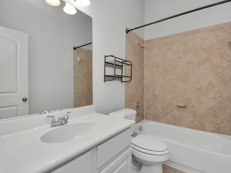 2823 Woodland Glen Ln — Photo 21