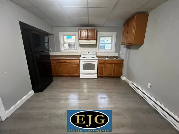 211 Pine St, Manchester, NH