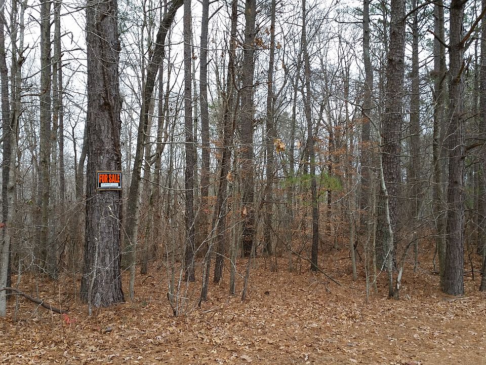 2nd image of 295 Saddleback Ln