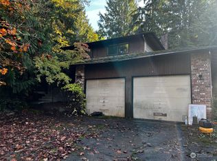 2716 Iroquois Dr, Mount Vernon, WA 98273