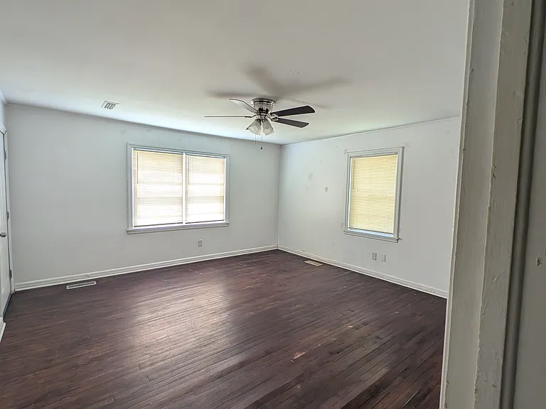200 Naomi Dr — Photo 7