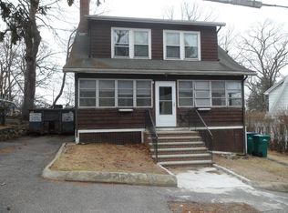 7 Westview Rd, Lynn, MA 01902
