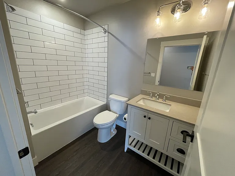 605 N 7th Ave #202 — Photo 9