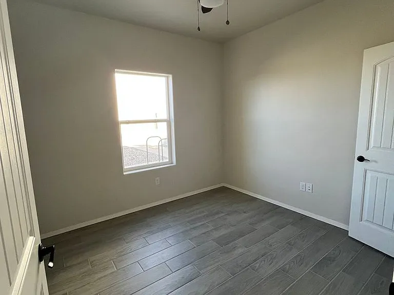 3451 Valverde Loop — Photo 5