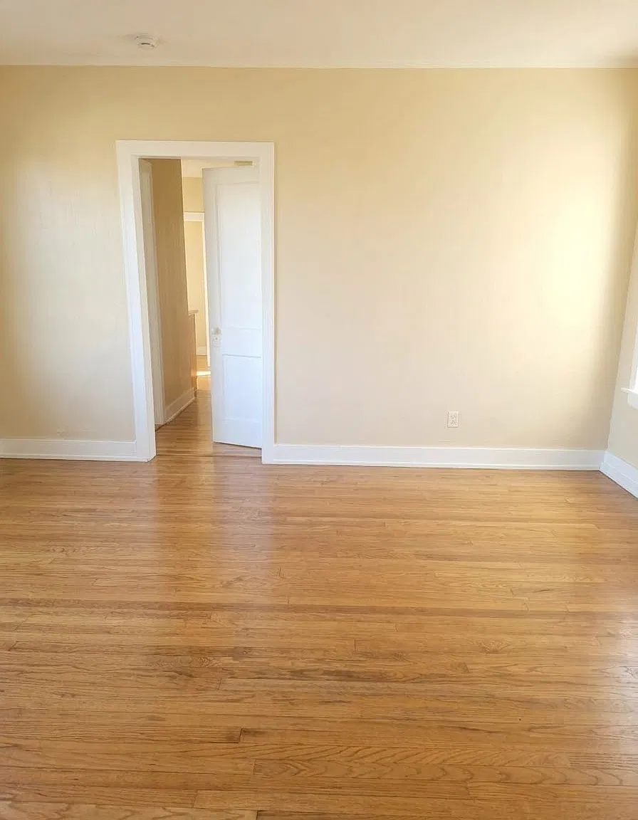3 bed, 850 sqft, $1,650 — Photo 3