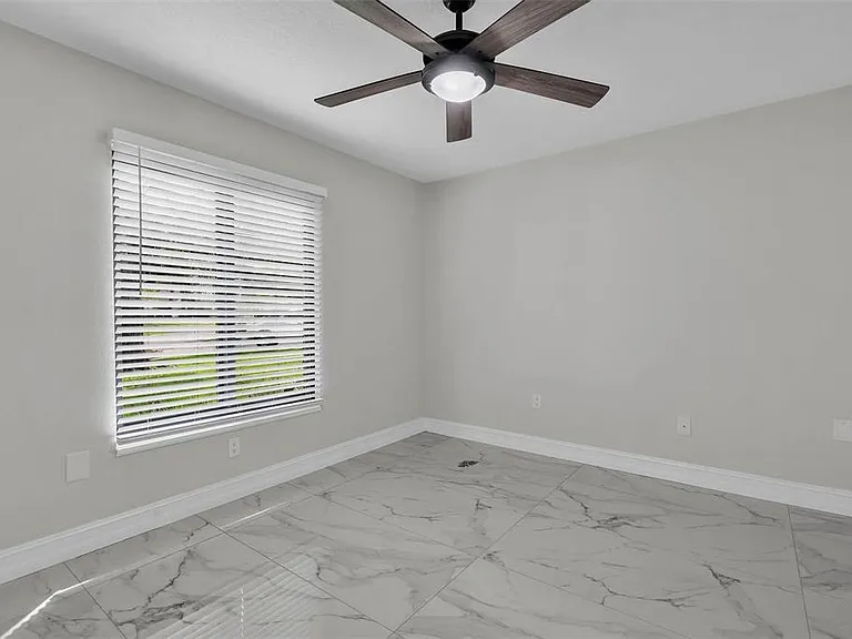 4520 Pine Hollow Dr — Photo 30