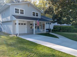 8819 Battery Rd, Alexandria, VA 22308