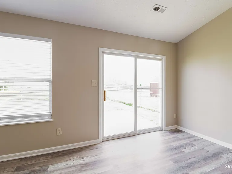 316 Pepperidge Dr — Photo 7