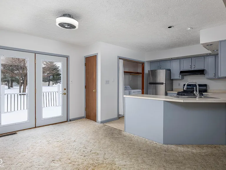 215 Black Maple Ct — Photo 3