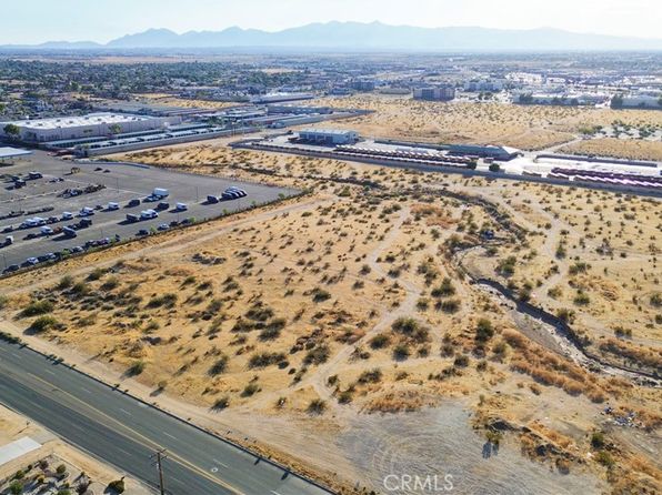 1 Balsam Rd, Victorville, CA 92395