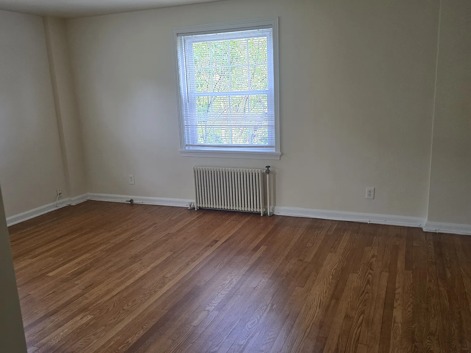 240 Highland Ave — Photo 3