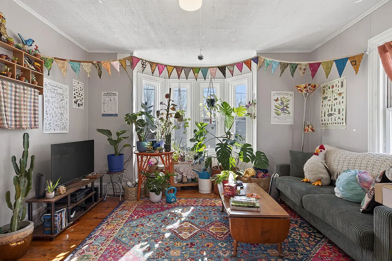 2 bed, 750 sqft, $1,400 — Photo 3