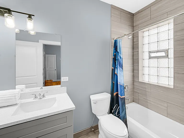 6022 S Eberhart Ave #2N — Photo 12