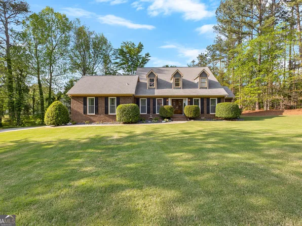 105 Hartford Pl, Fayetteville, GA 30214