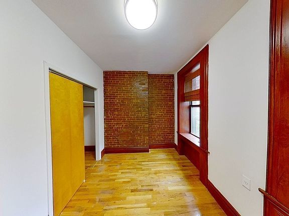 4th image of 114 E 97th St APT 3W