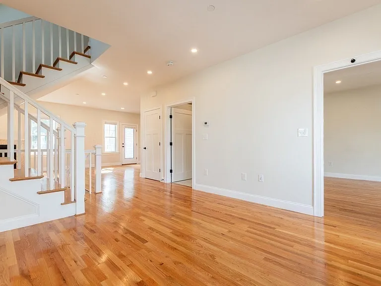 210 Adams St #3 — Photo 23