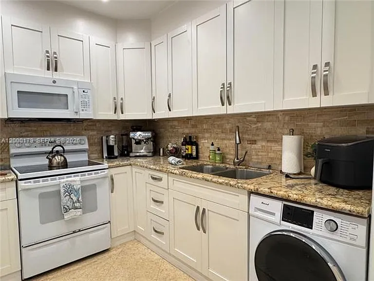 10185 Collins Avenue Cu #Penthouse 20 — Photo 8